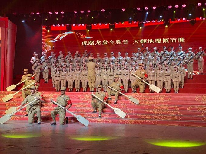 亿航智能盘中异动 早盘股价大跌5.10%